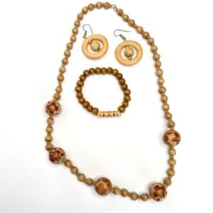 BUNDLE LOT OF VINTAGE HAND PAINTED WOOD BEAD NECKLACE BRACELET & EARRINGS SET